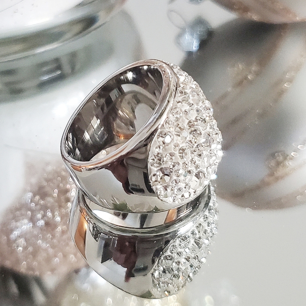 Stainless steel rhinestones  ring